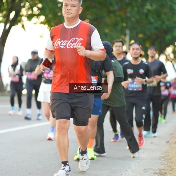 Runner Photo 3779875