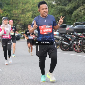 Runner Photo 3779913