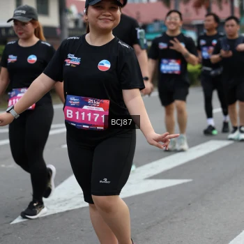 Runner Photo 3780006