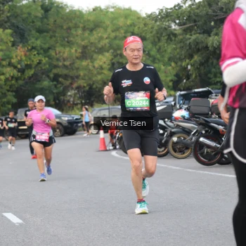 Runner Photo 3780008