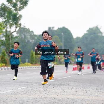 Runner Photo 3780024