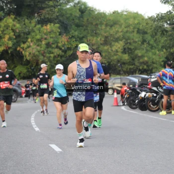 Runner Photo 3780532