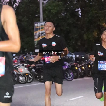 Runner Photo 3780540