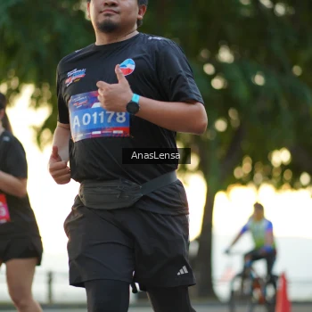 Runner Photo 3780753