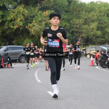 Runner Photo 3780759