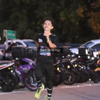Runner Photo 3780787