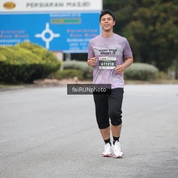 Runner Photo 3780862