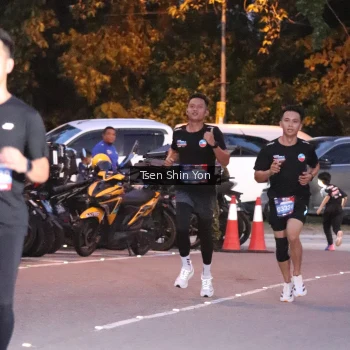 Runner Photo 3781059