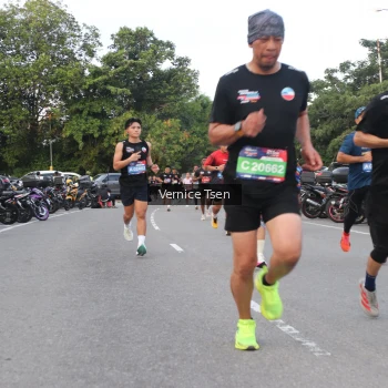 Runner Photo 3781064