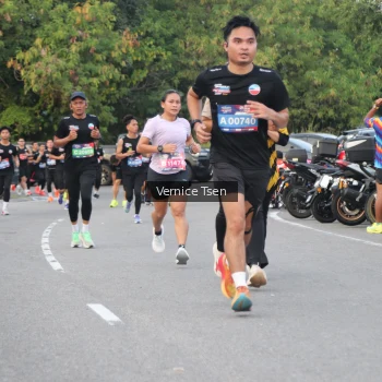 Runner Photo 3781167