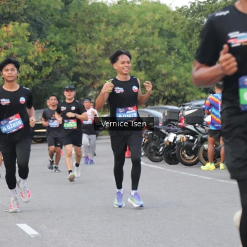 Runner Photo 3781344