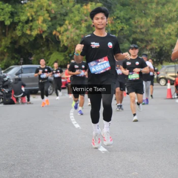 Runner Photo 3781409