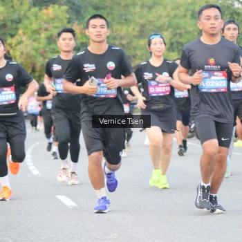Runner Photo 3781478
