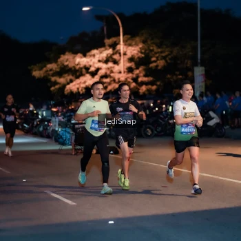 Runner Photo 3781535