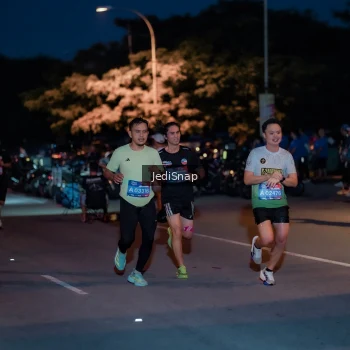Runner Photo 3781578