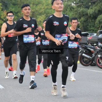 Runner Photo 3781613