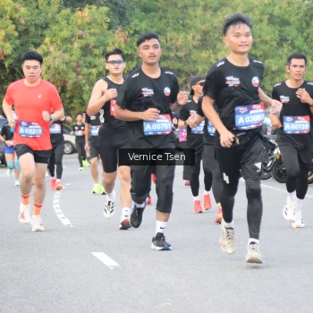 Runner Photo 3781643