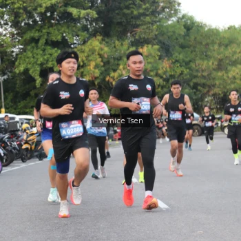Runner Photo 3781703