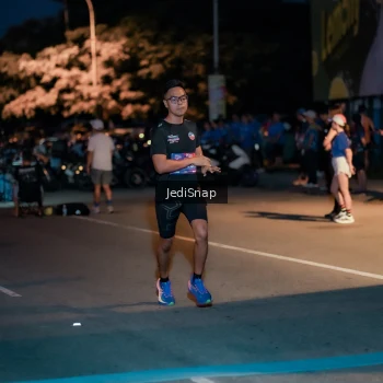 Runner Photo 3781770