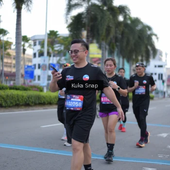 Runner Photo 3781780