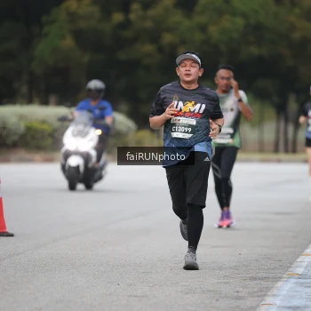 Runner Photo 3781799