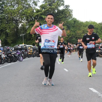 Runner Photo 3781868
