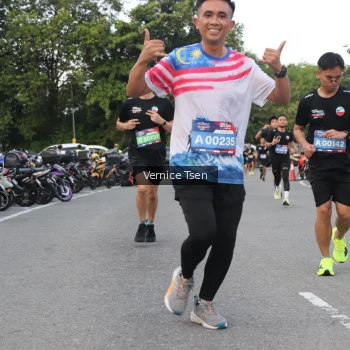 Runner Photo 3781965