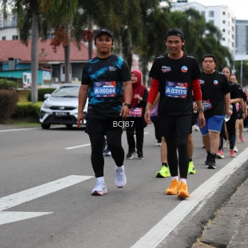 Runner Photo 3782052