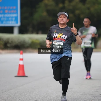 Runner Photo 3782060