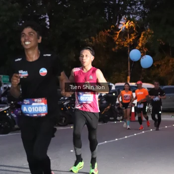 Runner Photo 3782064