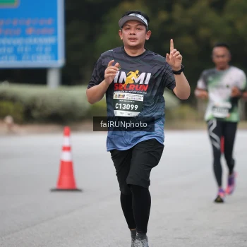 Runner Photo 3782212