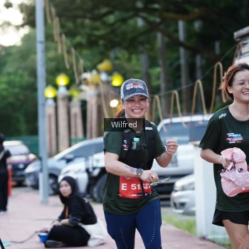Runner Photo 3782217