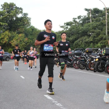 Runner Photo 3782234
