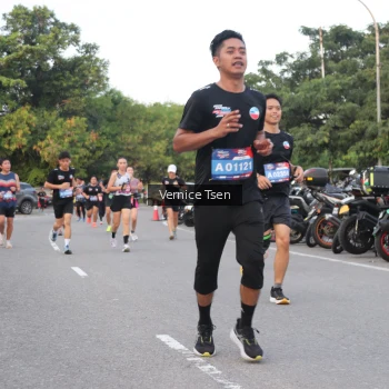 Runner Photo 3782287