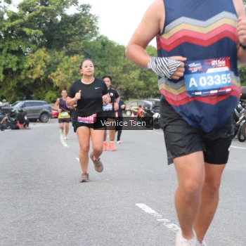 Runner Photo 3782486
