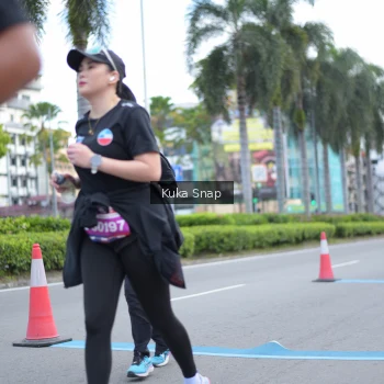 Runner Photo 3782502