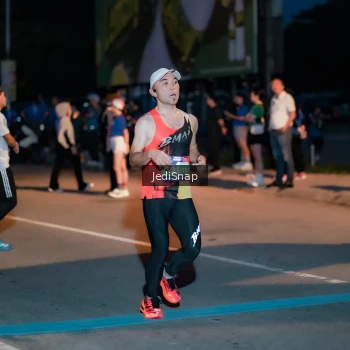 Runner Photo 3782503
