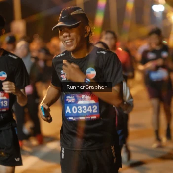 Runner Photo 3782510