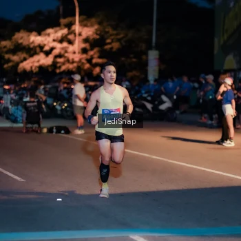 Runner Photo 3782554