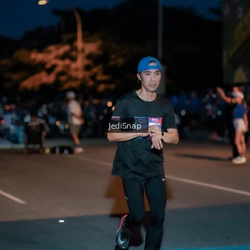 Runner Photo 3782559