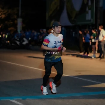Runner Photo 3782632