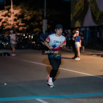 Runner Photo 3782637