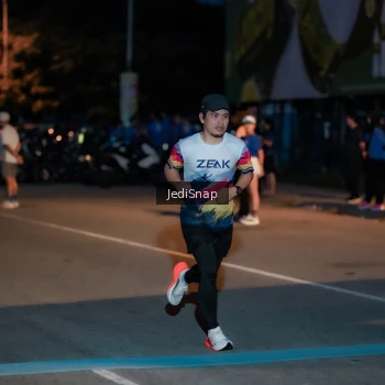 Runner Photo 3782652