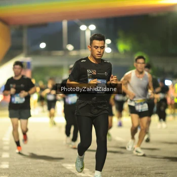 Runner Photo 3782681