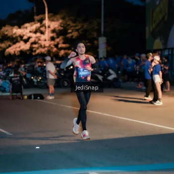 Runner Photo 3782702