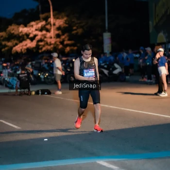 Runner Photo 3782835