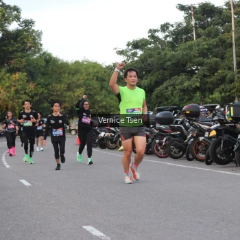 Runner Photo 3782836