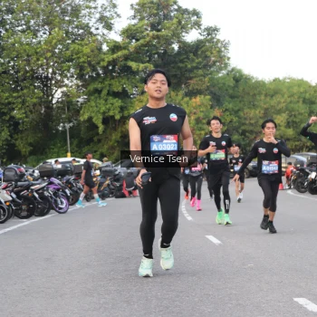 Runner Photo 3782907