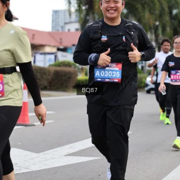 Runner Photo 3782976