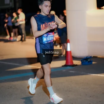 Runner Photo 3782977